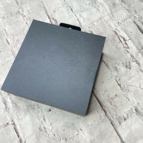 Bose Quietcomfort Earbuds White silicone Ruber $295 - Picture 4 of 5